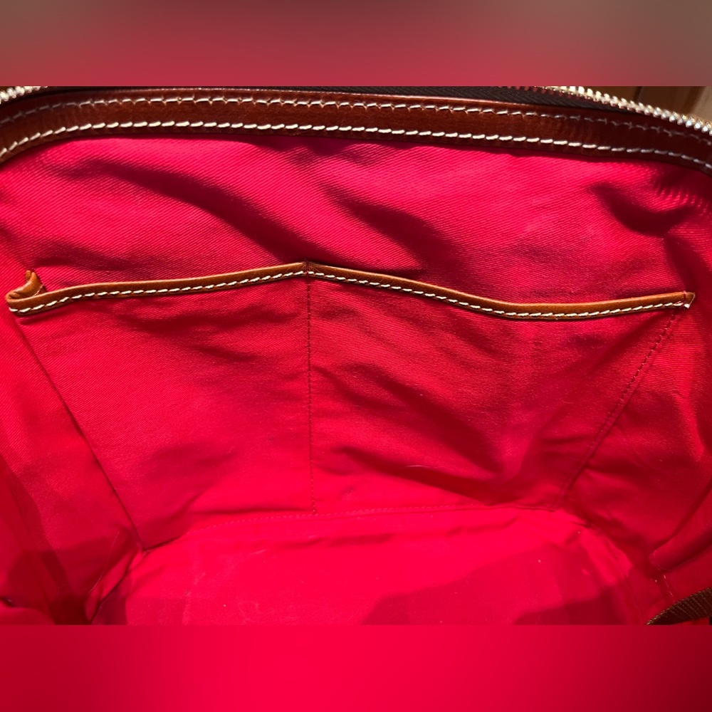 Dooney & Bourke zip-zip satche - Picture 4 of 7